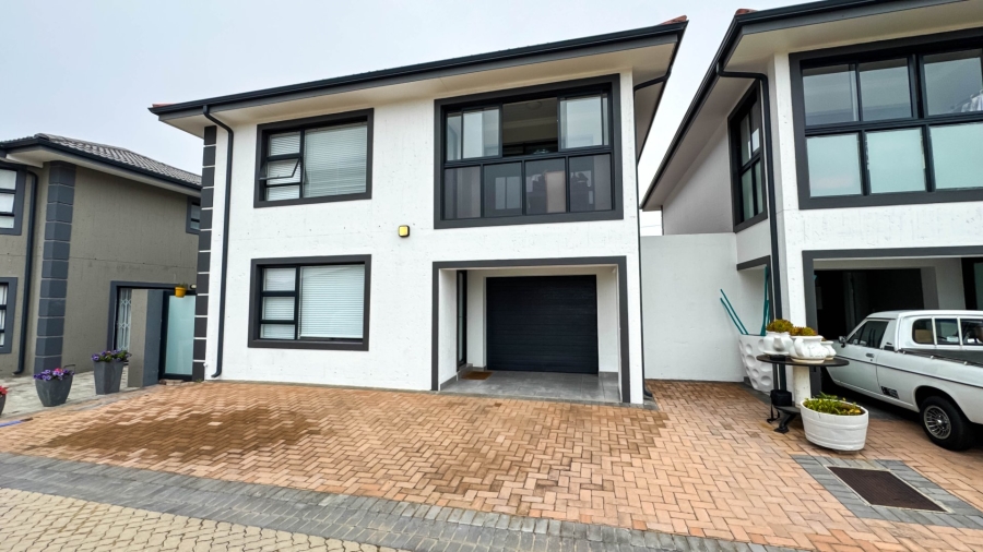 3 Bedroom Property for Sale in Dana Bay Western Cape